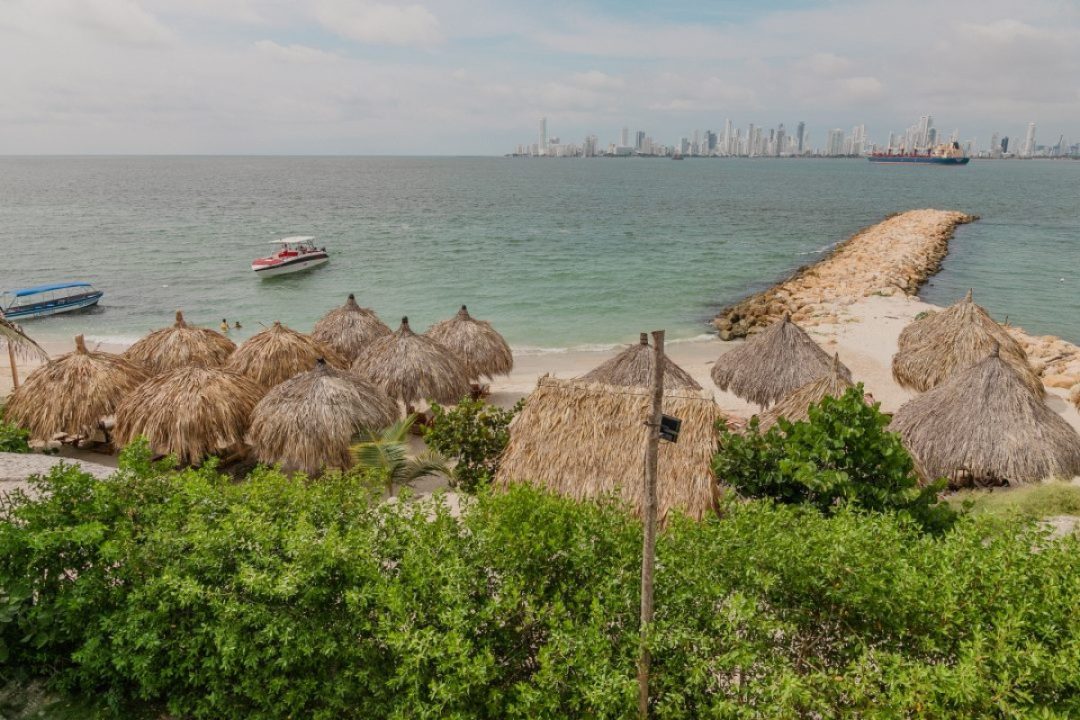 Eteka Beach Lounge