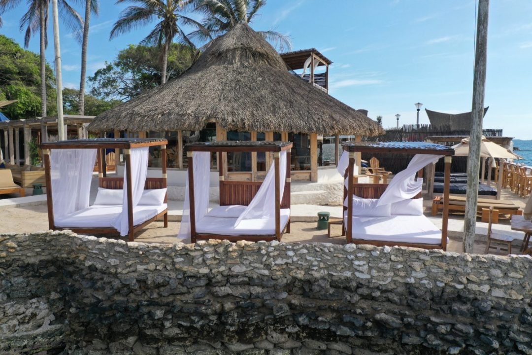 Mangata Beach Club