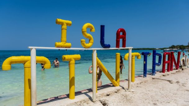 ISLA MUCURA & TINTIPAN
